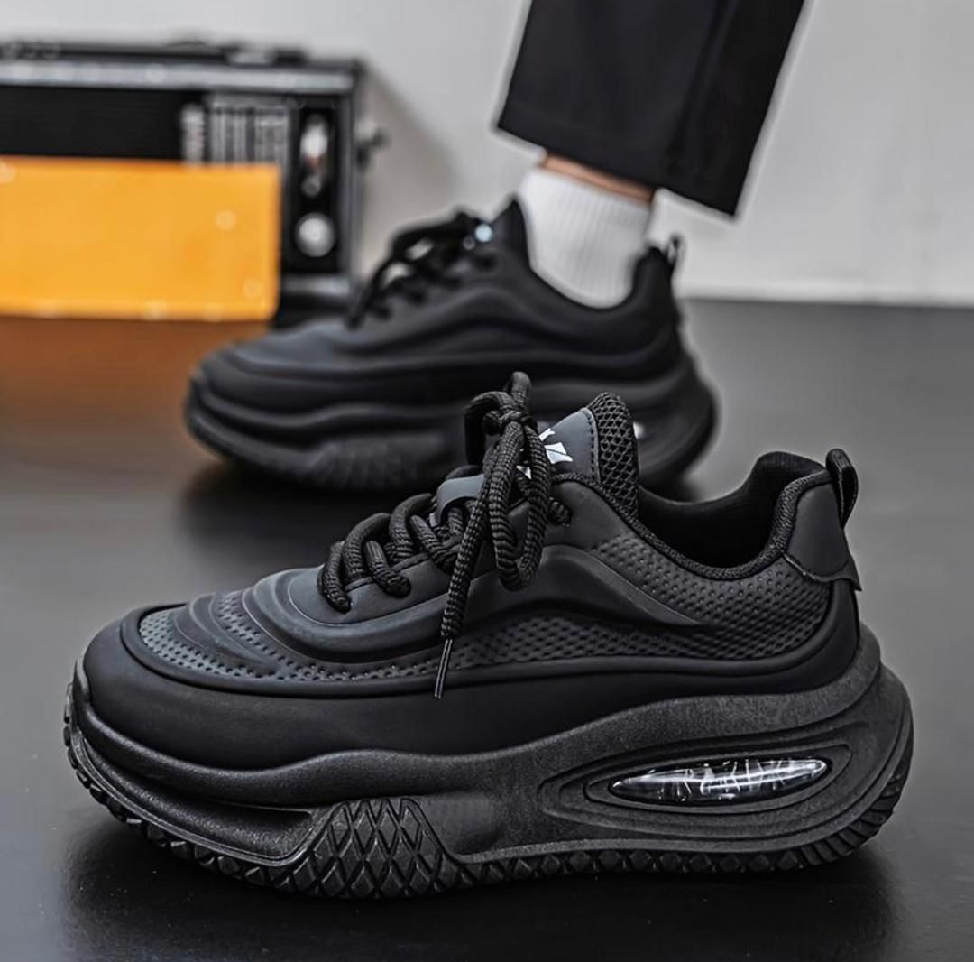 Men fashion quality sneakers