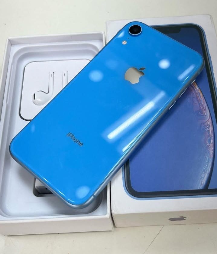 Open Box iPhone XR 128 GB