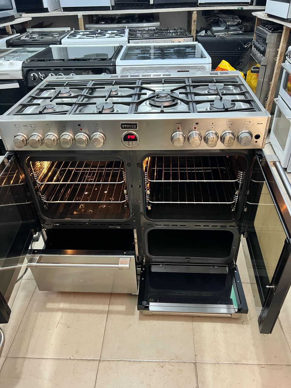 Table top gas cooker available