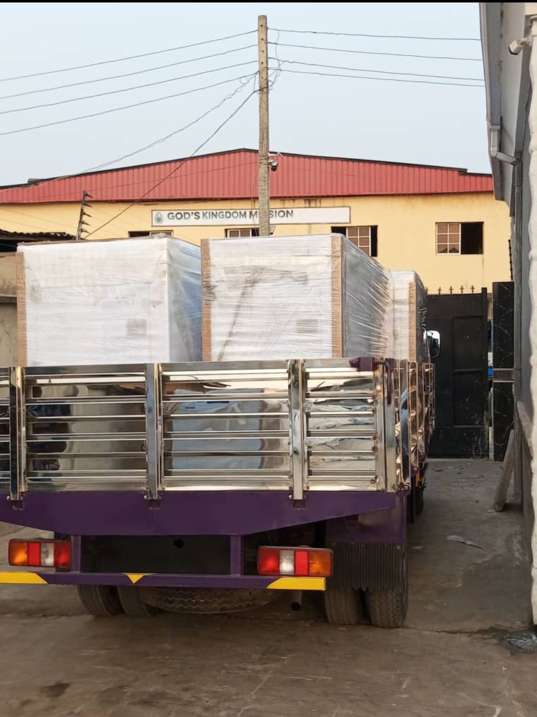 20kva Perkins soundproof diesel generator available